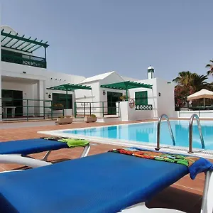 las-palmeras-puerto-del-carmen.in-canary-islands.com/